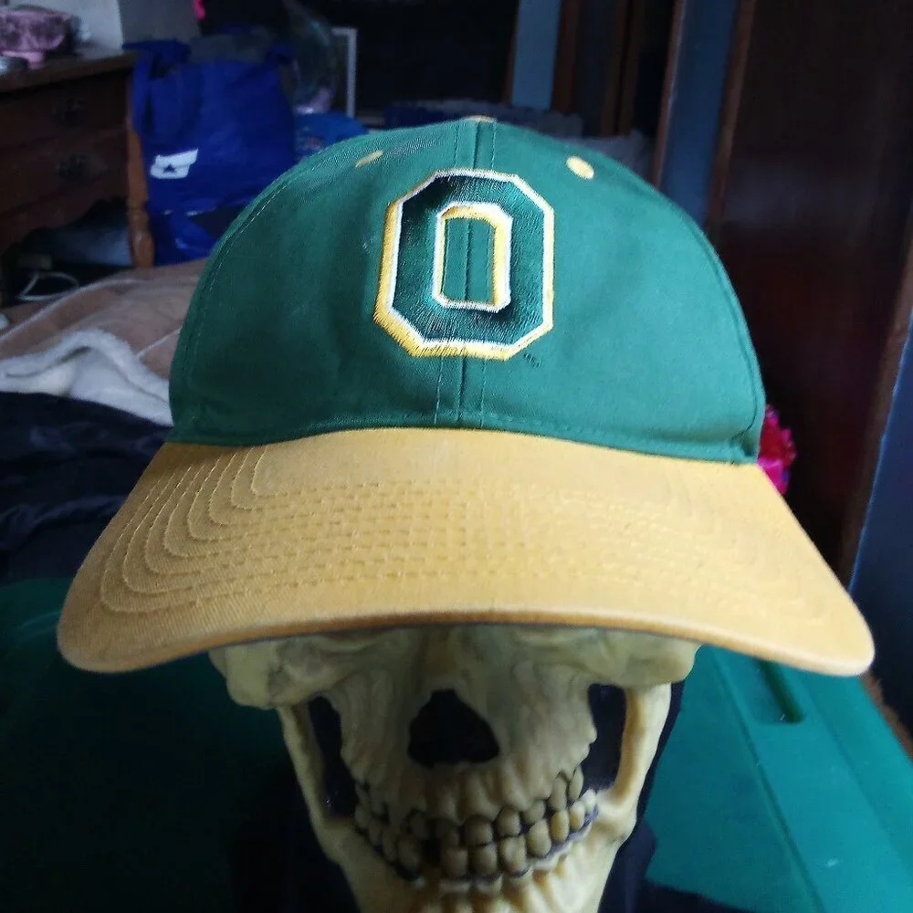 Vintage Oregon Ducks Two Tone Snap Hat Cap